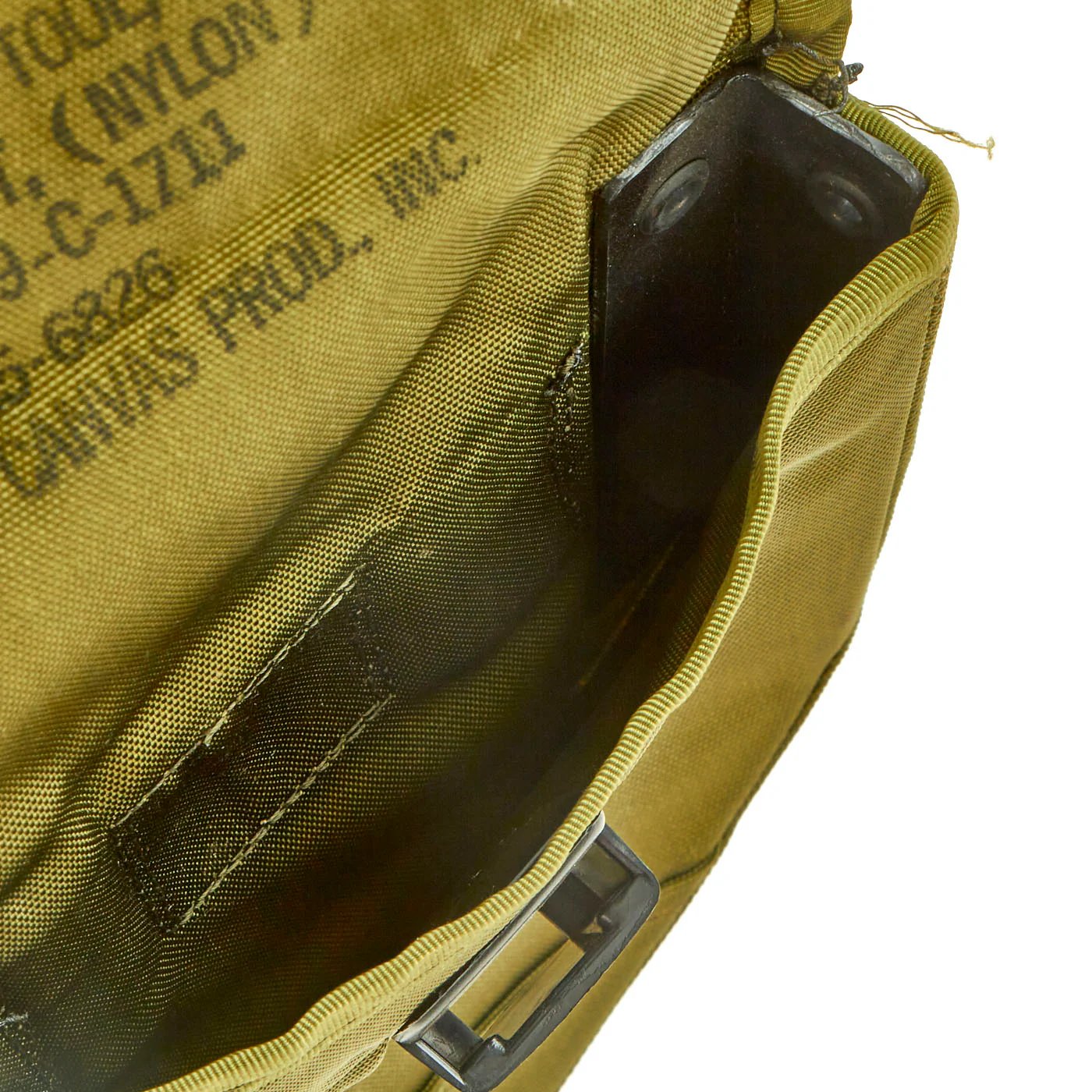 Original U.S. Vietnam War Unissued M1967 Tri-Fold Intrenching Tool Carrier - As Used With M1967 Modernized Load-Carrying Equipment — image 5