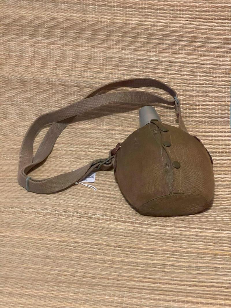 Water bottle — image 2