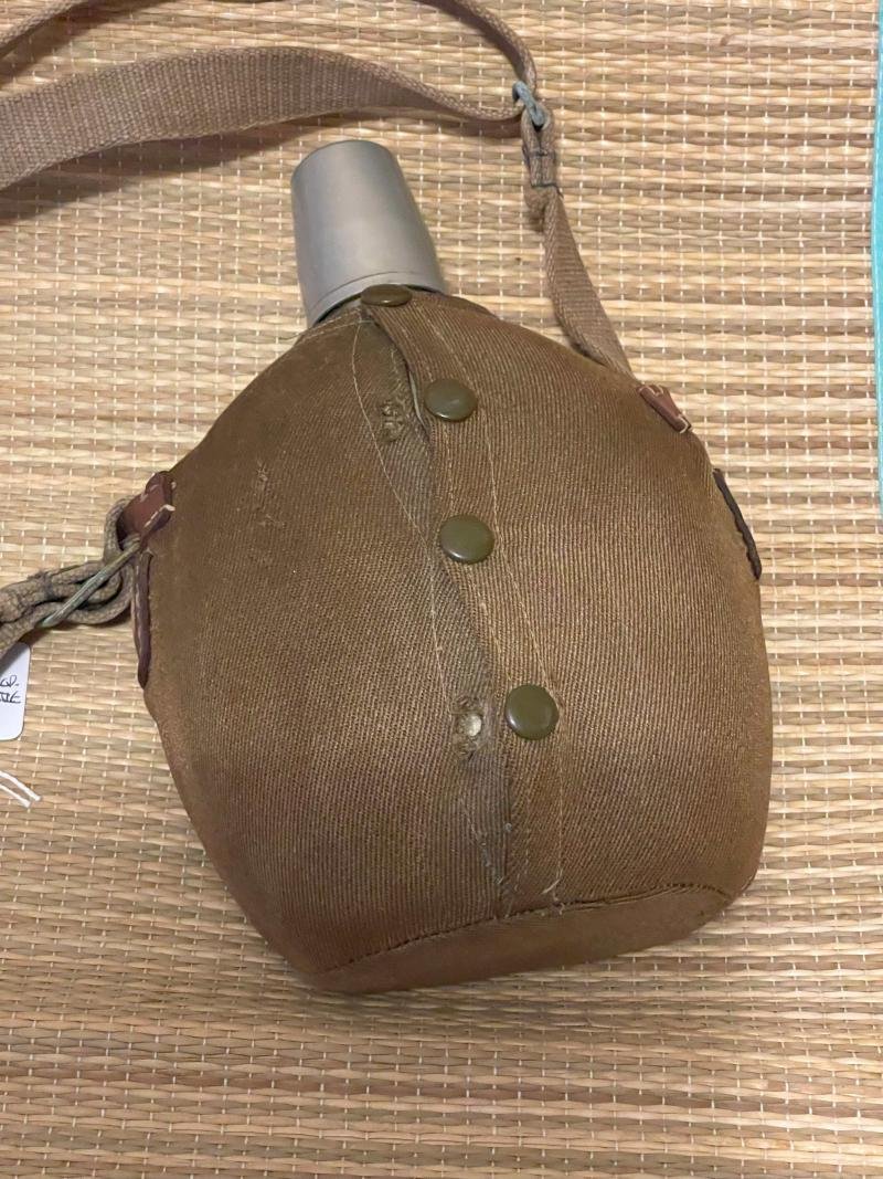 Water bottle — image 3