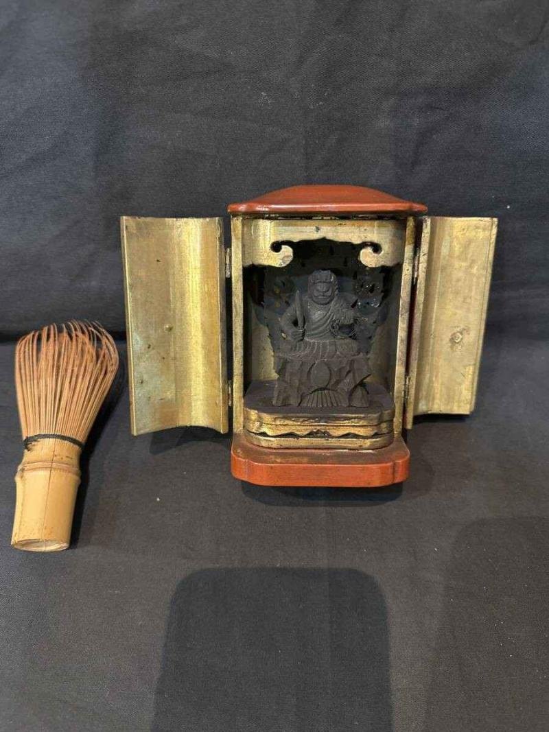 Buddha Shrine — image 10