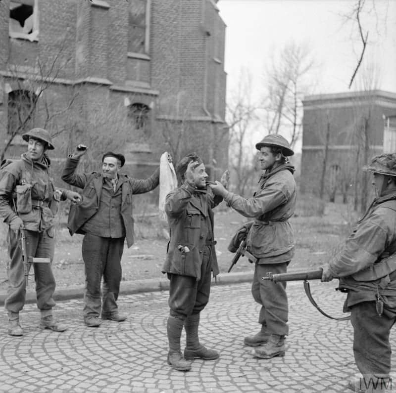 British Lee Enfield Rifle Sling – Bagcraft 1943 — image 5