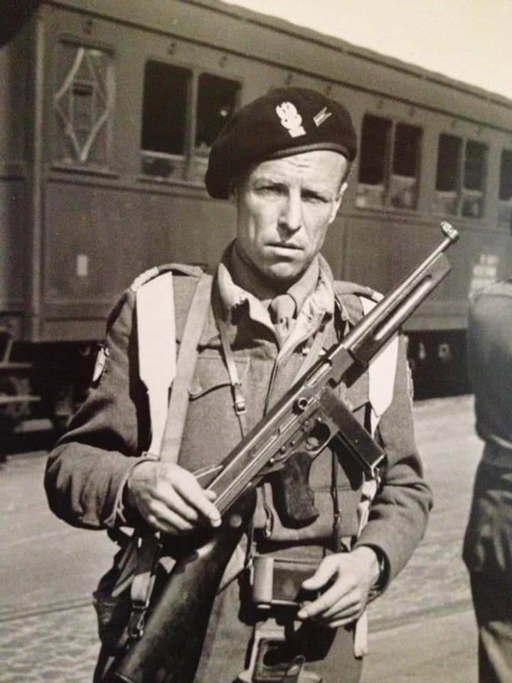 British RAC Beret 1945 — image 8