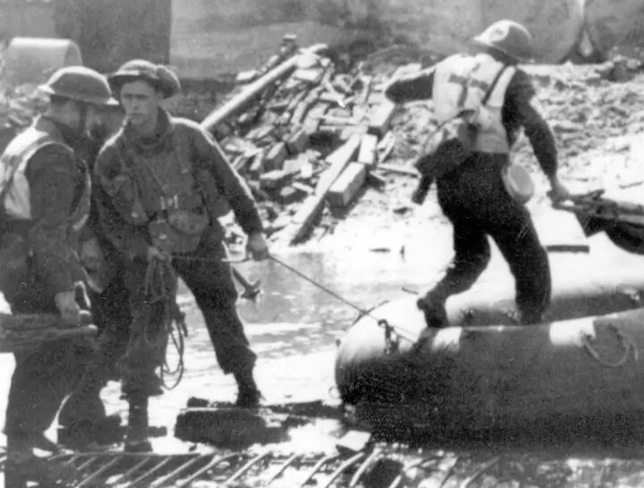 British Body Armour (MRC) – Dated 1944 — image 10