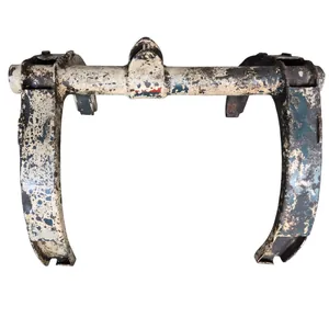 'C type' Parachute drop container Shackle