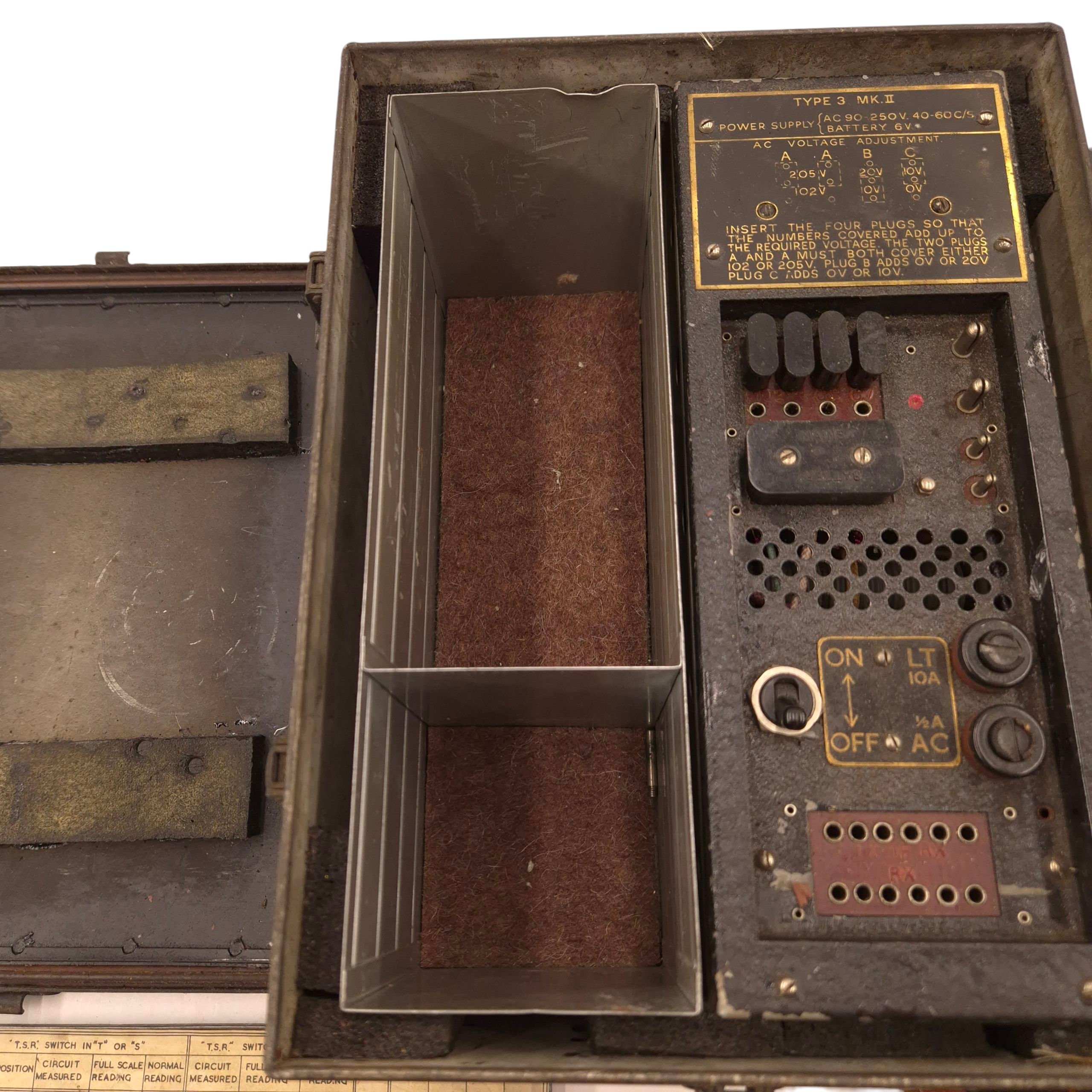 Type 3 MkII Clandestine Transceiver (B2) in Drop Containers — image 6