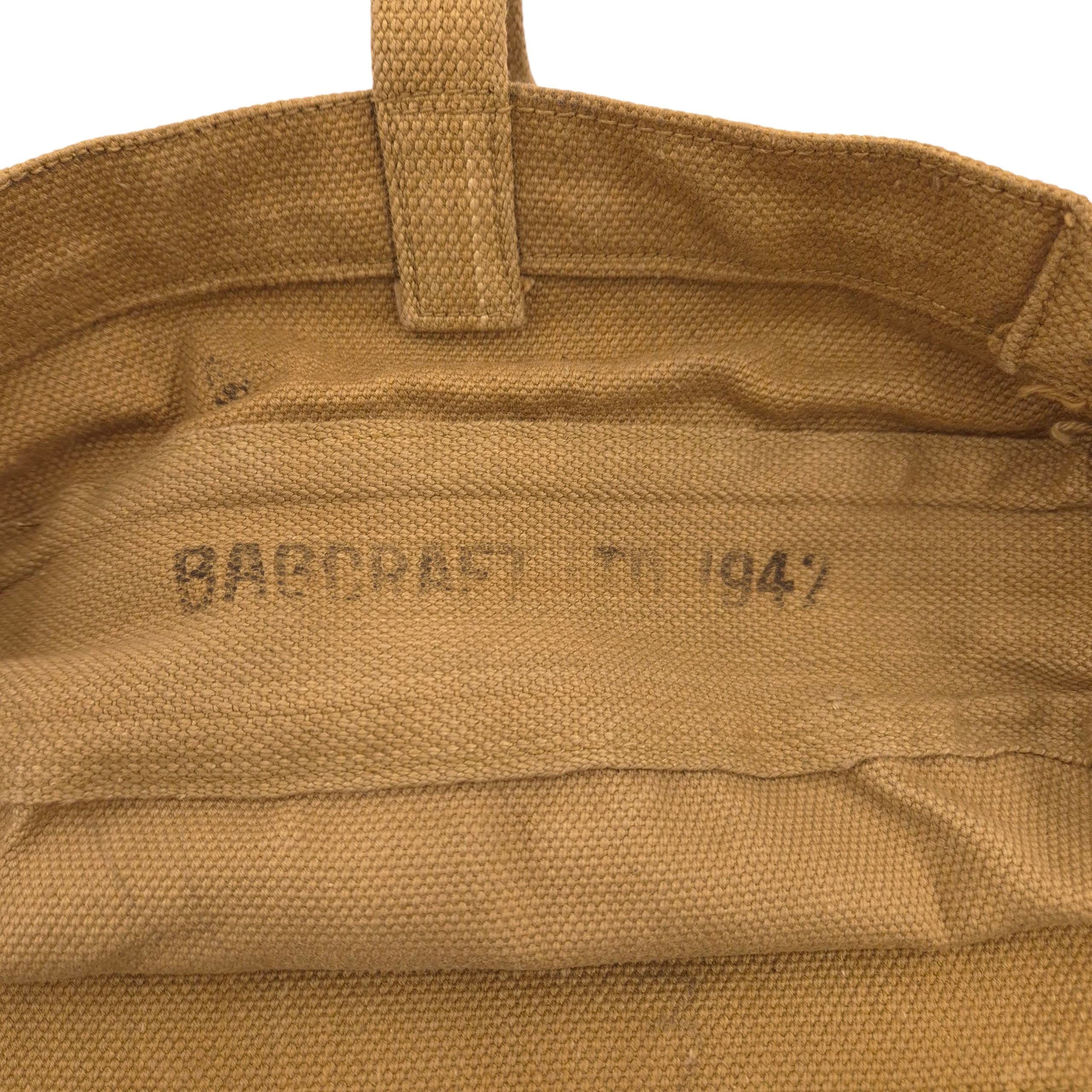 British 'Satchel Signals' bag with carrying strap – 1942 — image 3