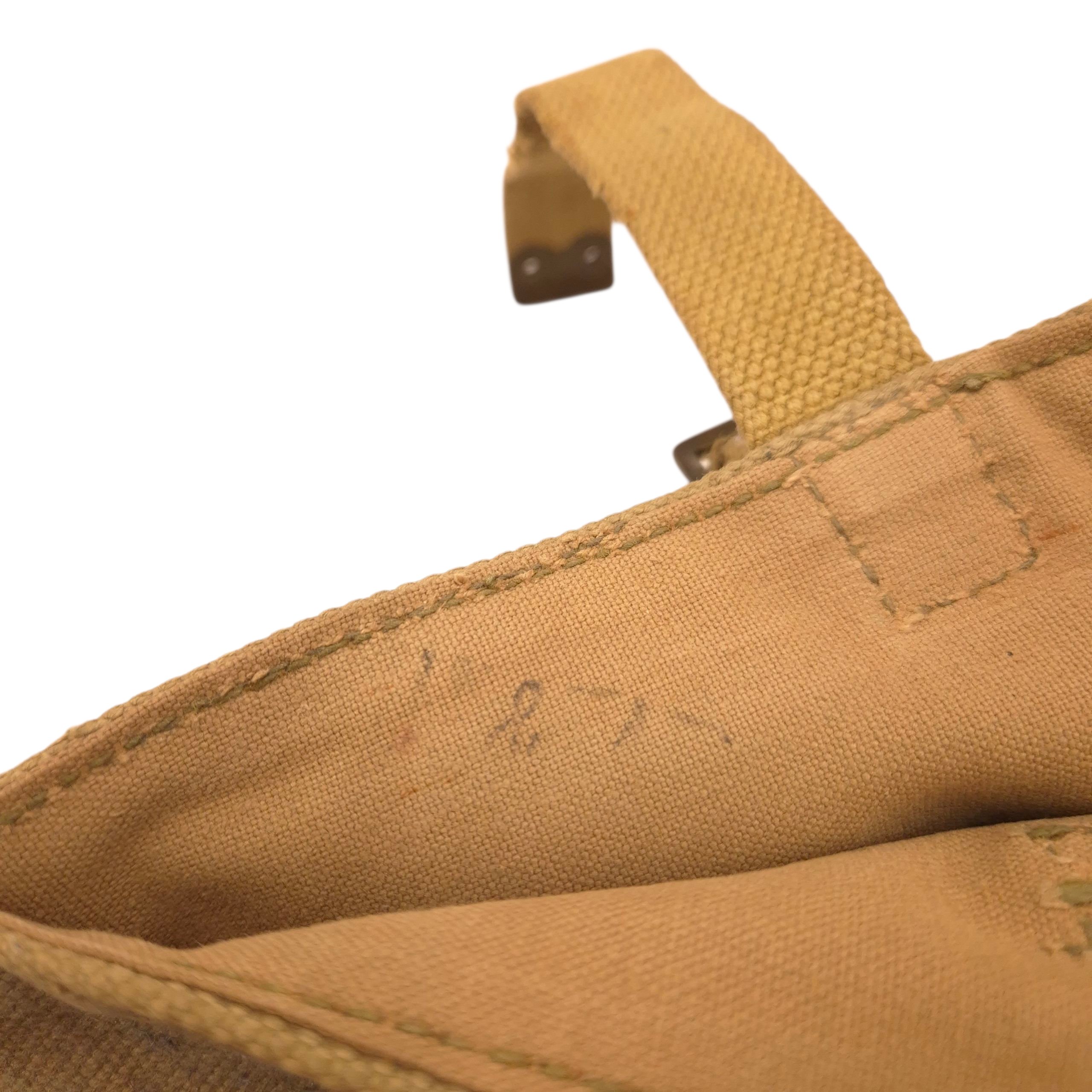 British P37 Entrenchingtool — image 7