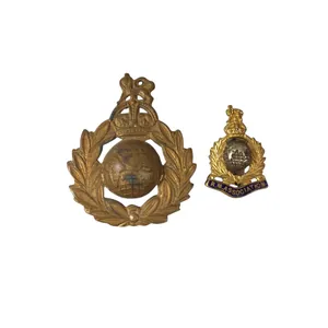 Royal Marines 'Commando' cap badge & R.M. Association lapel badge
