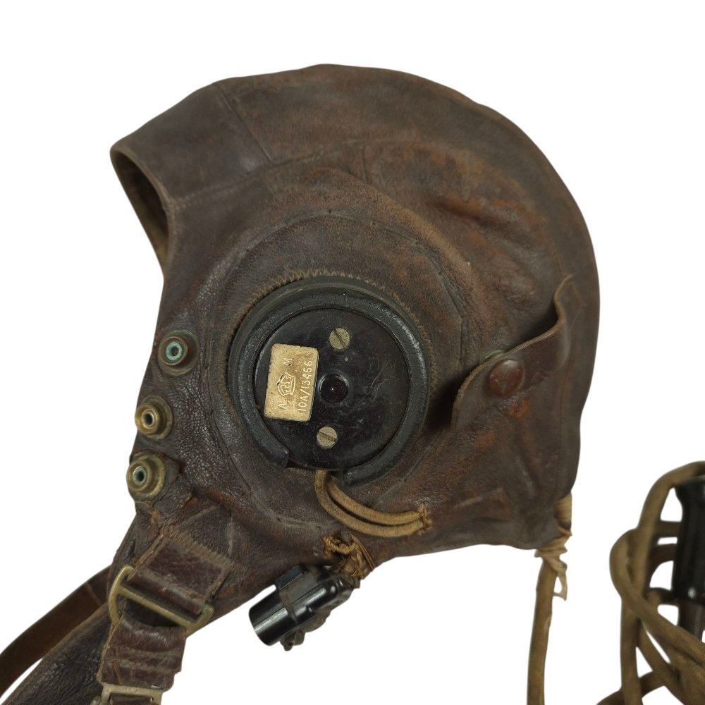 Early pattern RAF C Type flying helmet with receivers — image 3