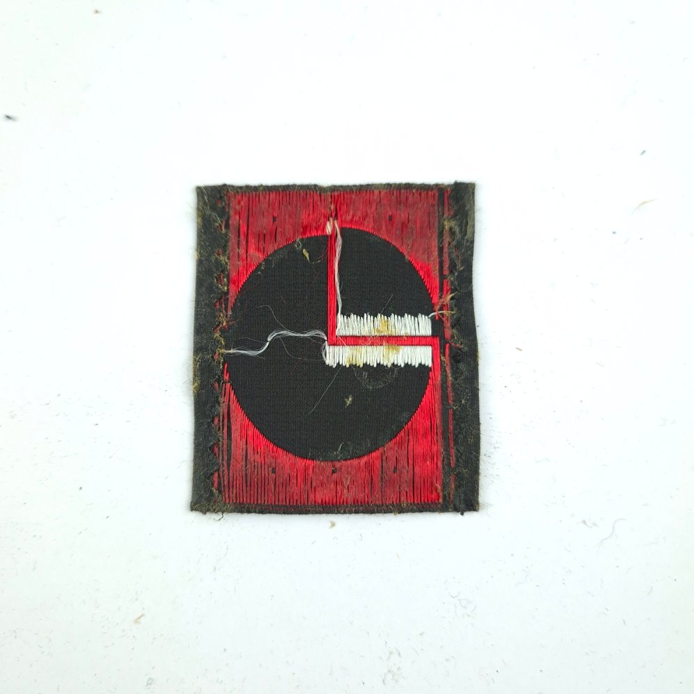 4th Infantry Division – Silk formation patch — image 2