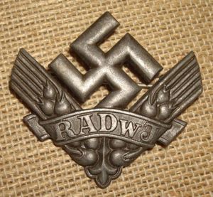 WWII GERMAN RADwJ WAR HELPER'S SERVICE BADGE