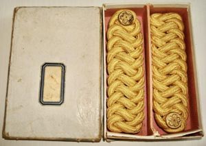 WWII JAPANESE WARRANT OFFICER'S SERVICE UNIFORM SHOULDER BOARDS BOXED