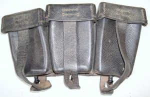 WWII GERMAN K 98 AMMO POUCH BLACK