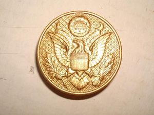 WWI - 1920's US ARMY CAP BADGE