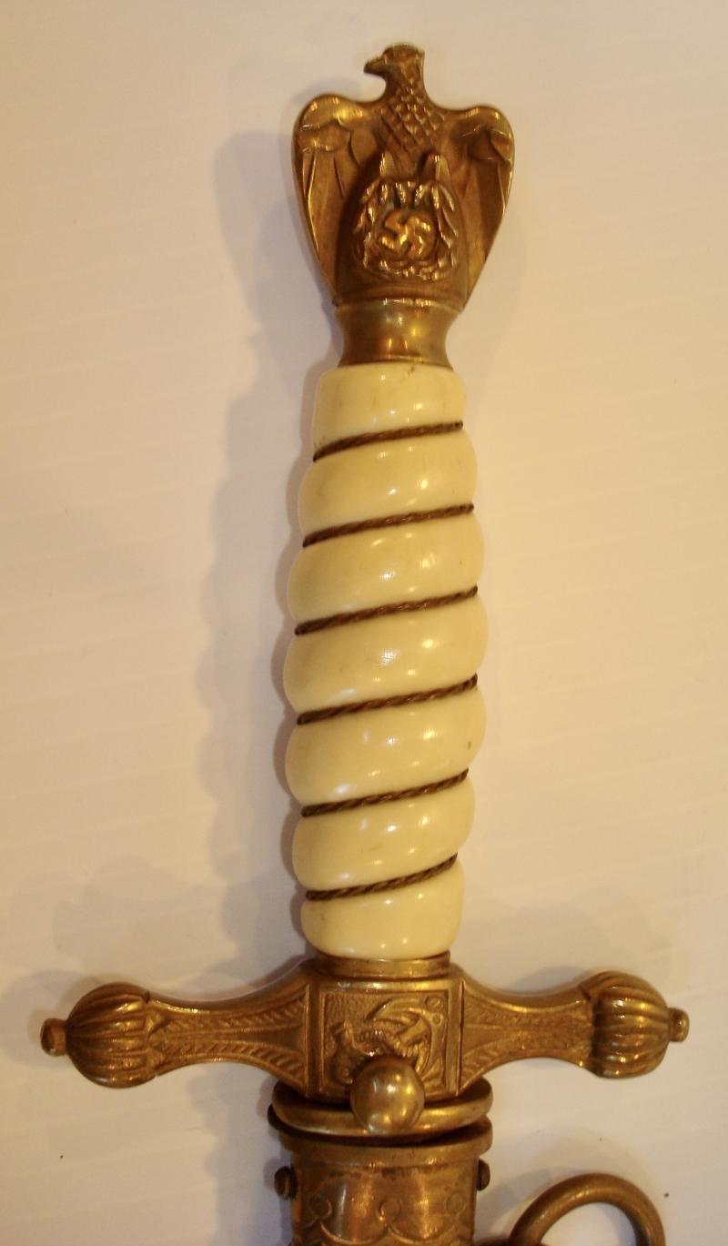 WWII GERMAN 2ND MODEL KRIEGSMARINE DAGGER BY HÖRSTER — image 2