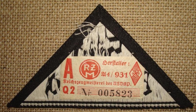 WWII GERMAN BDM SÜDOST HOCHLAND DISTRICT SLEEVE TRIANGLE — image 3