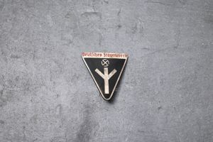 Deutsches Frauenwerk member badge