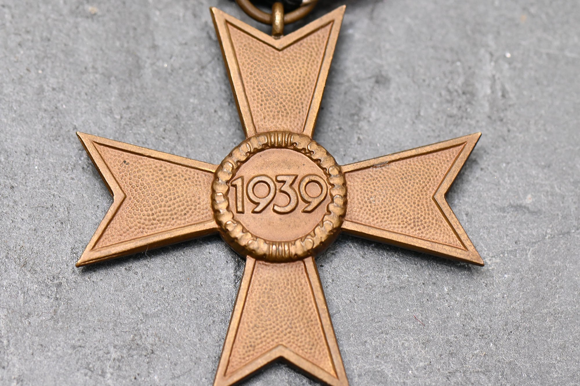Chamber of Commerce medal without swords — image 4
