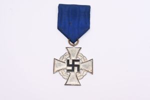 25 years of faithful service medal