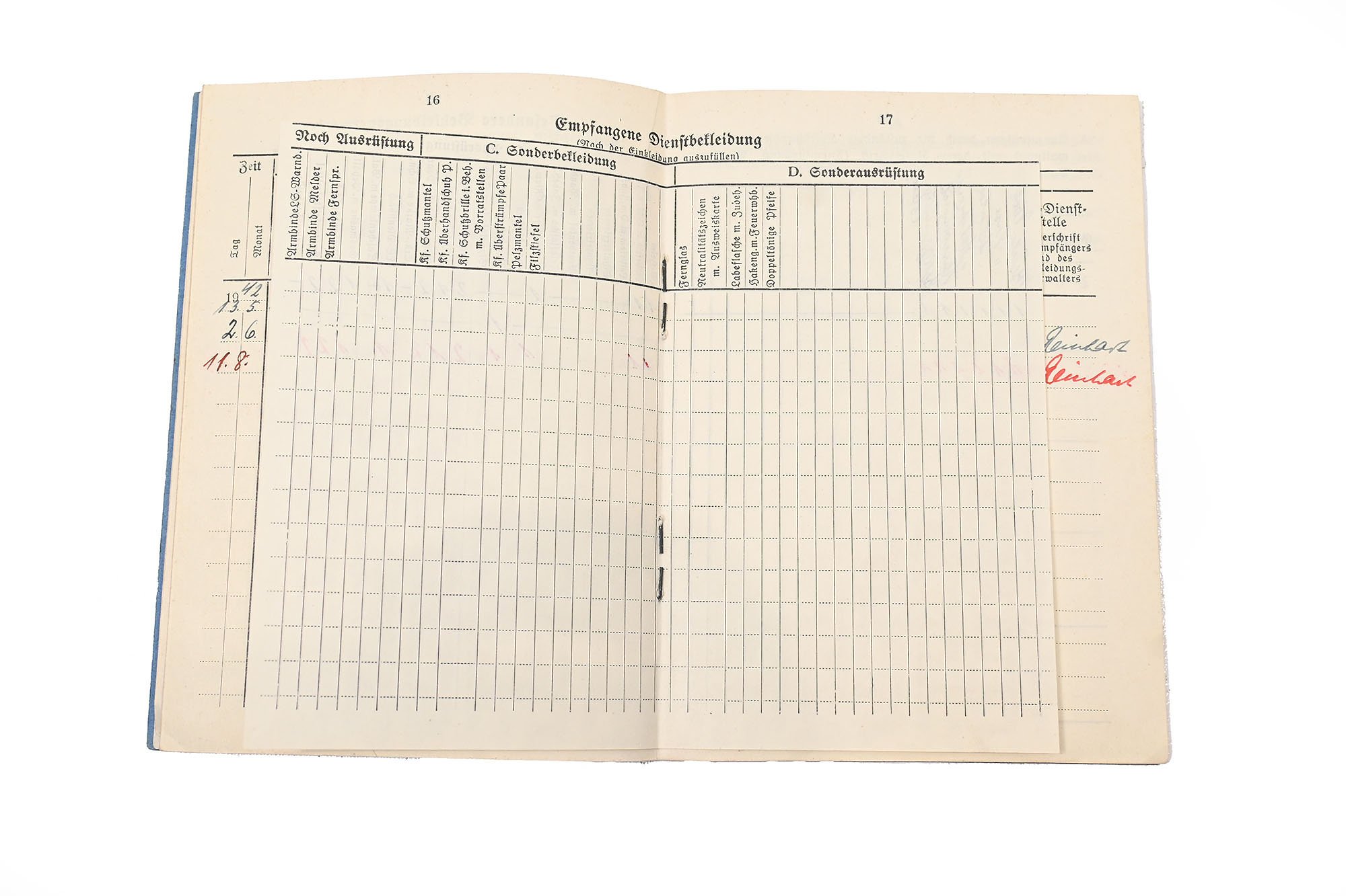 Luftschutz-Dienstbuch with extra paper — image 9