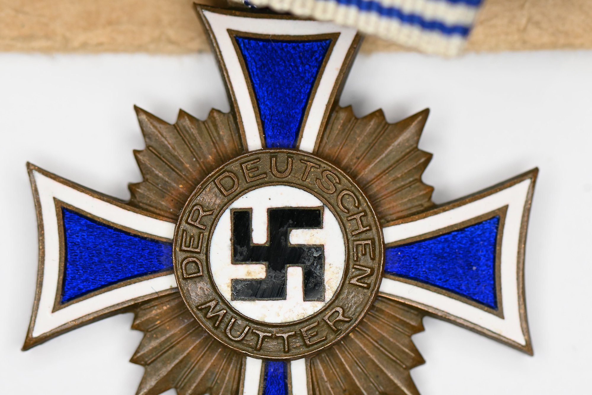 mother cross in bronze G danner — image 6