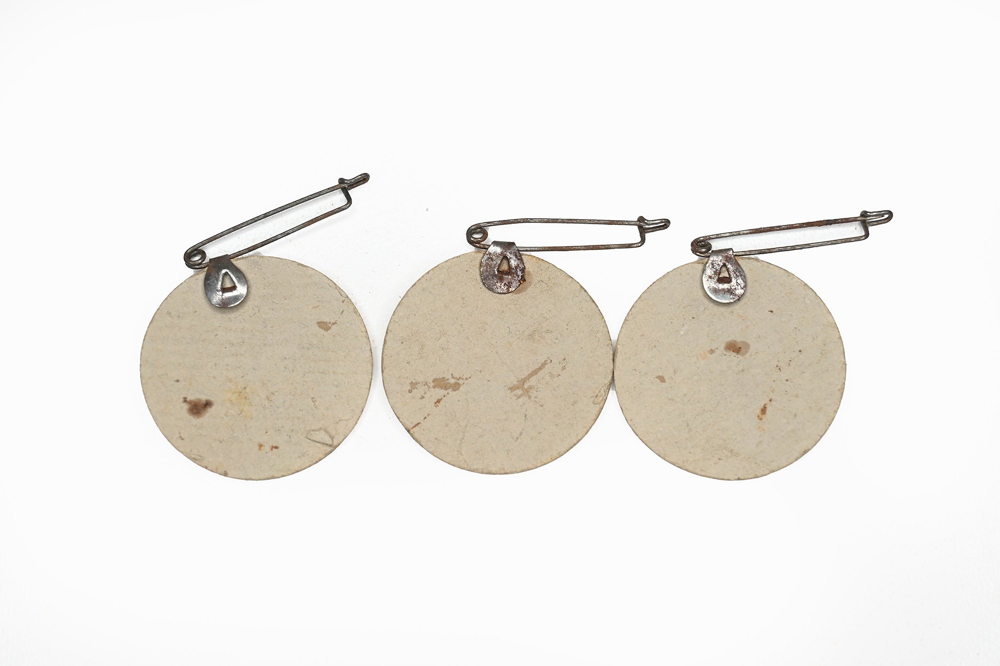 paper WHW hangers. — image 2