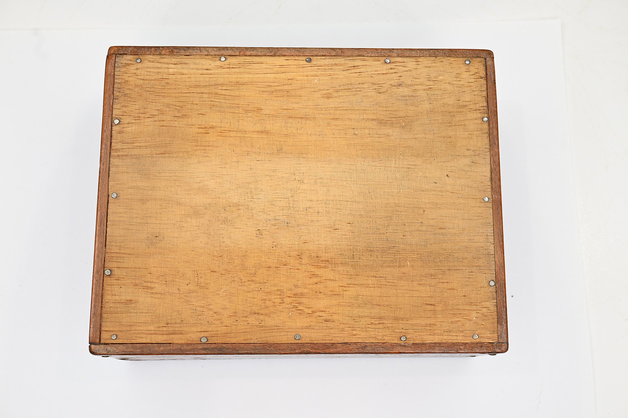 German vet art wooden box — image 10