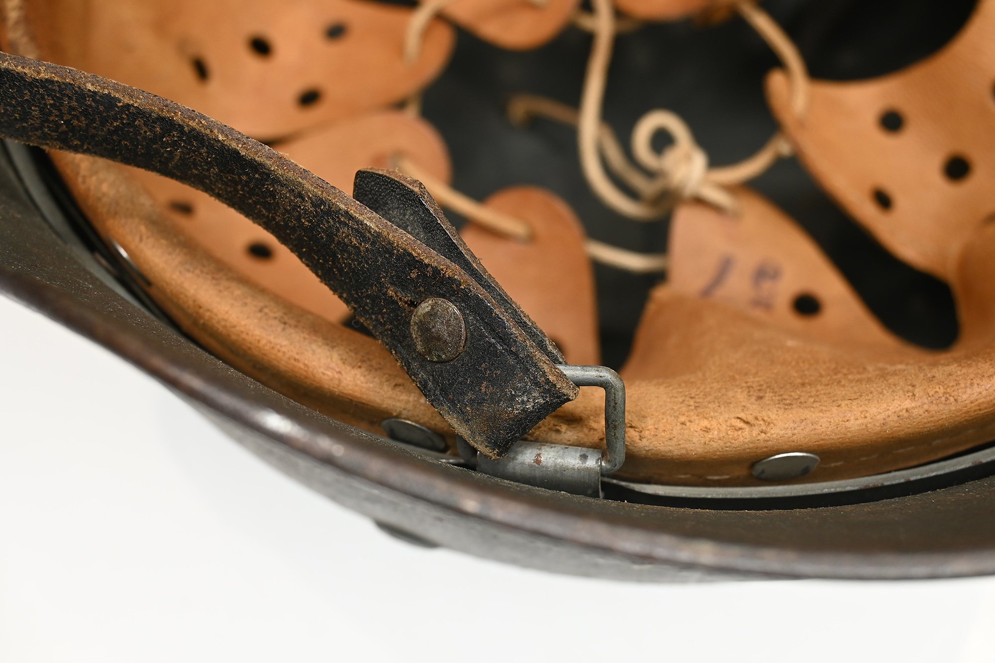 m35 reisseud helmet — image 10