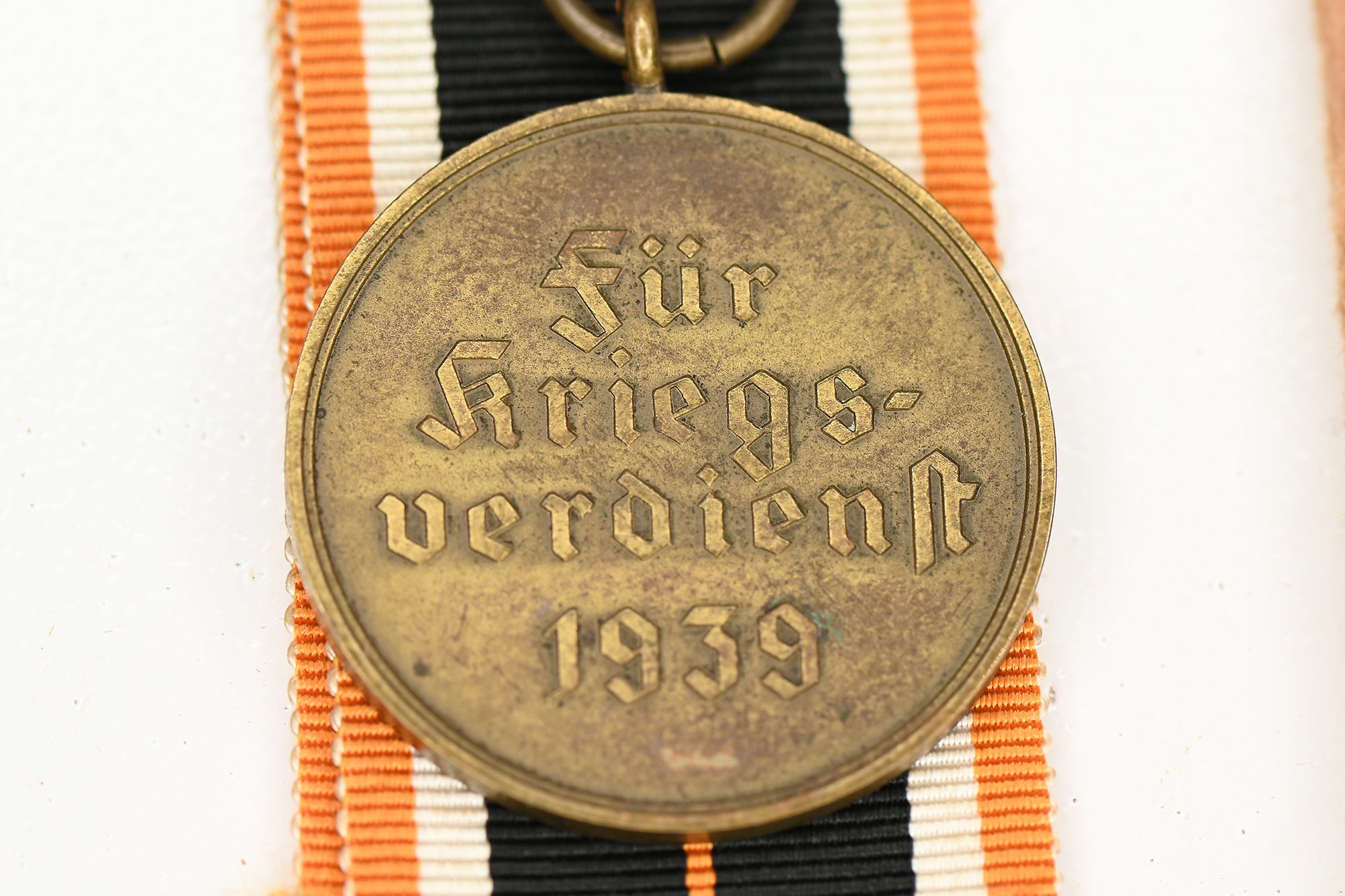 war service medal — image 6