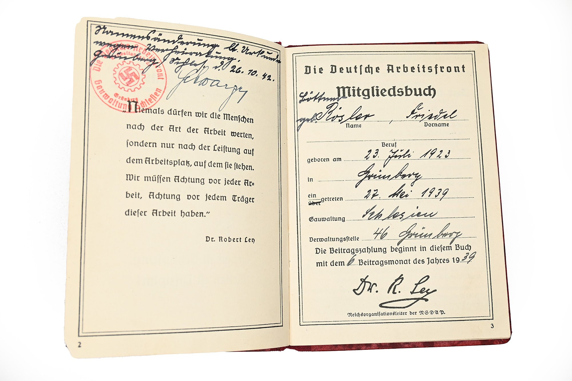 DAF member book — image 3