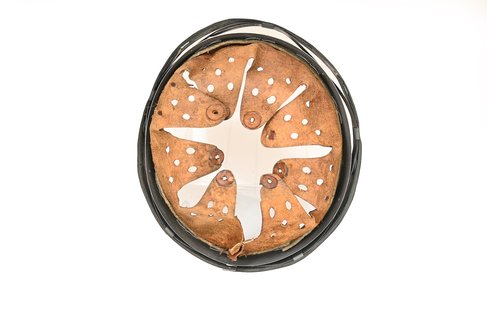 German helmet liner. 66/58 — image 2