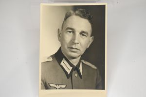 German lieutenant postcard.