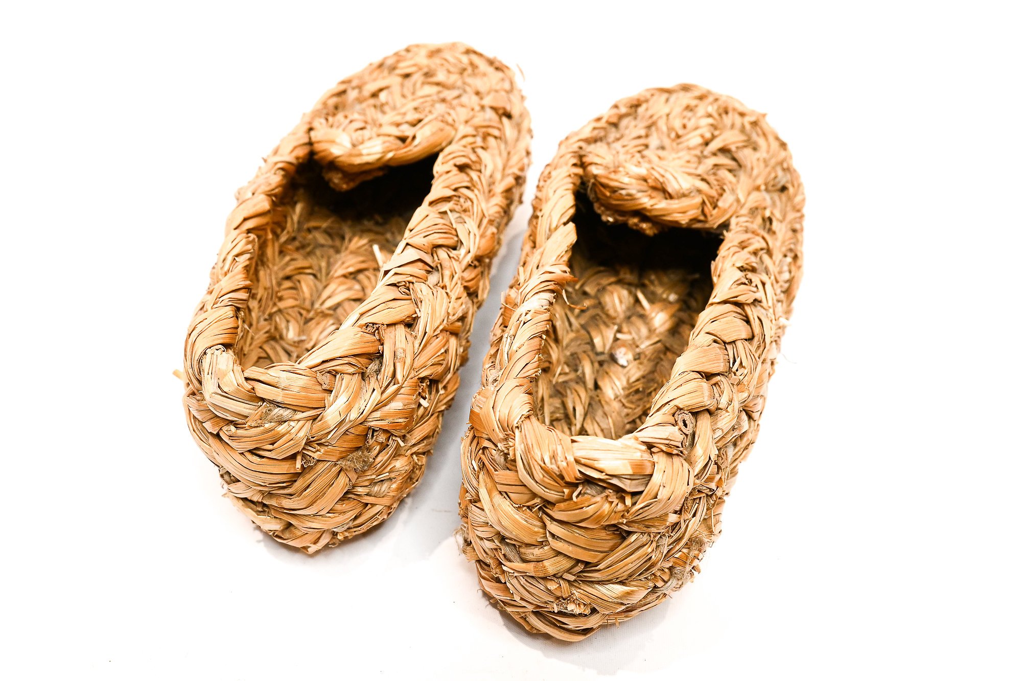 ww2 straw shoes — image 2