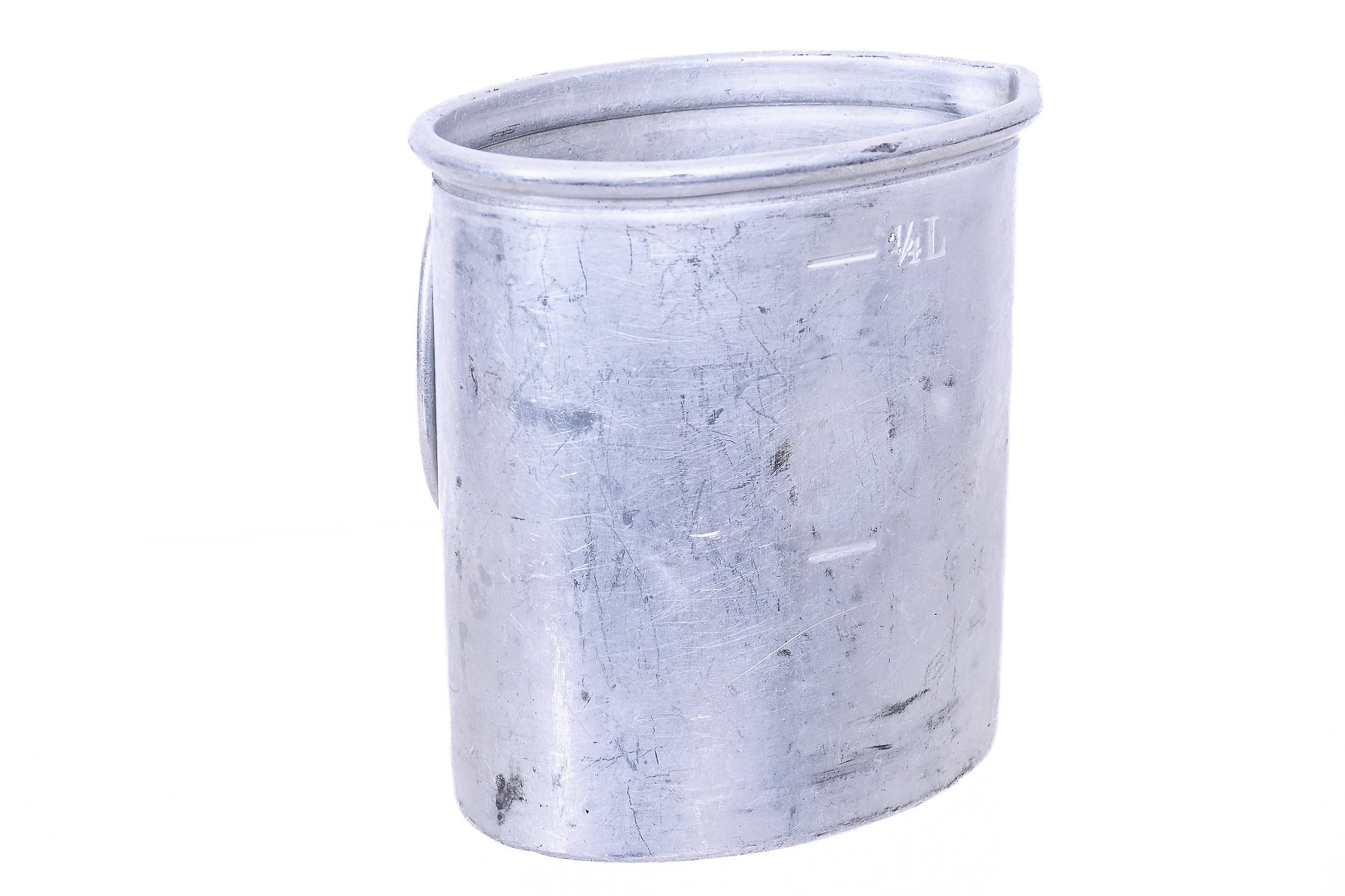 Early WWII aluminum canteen cup. — image 2