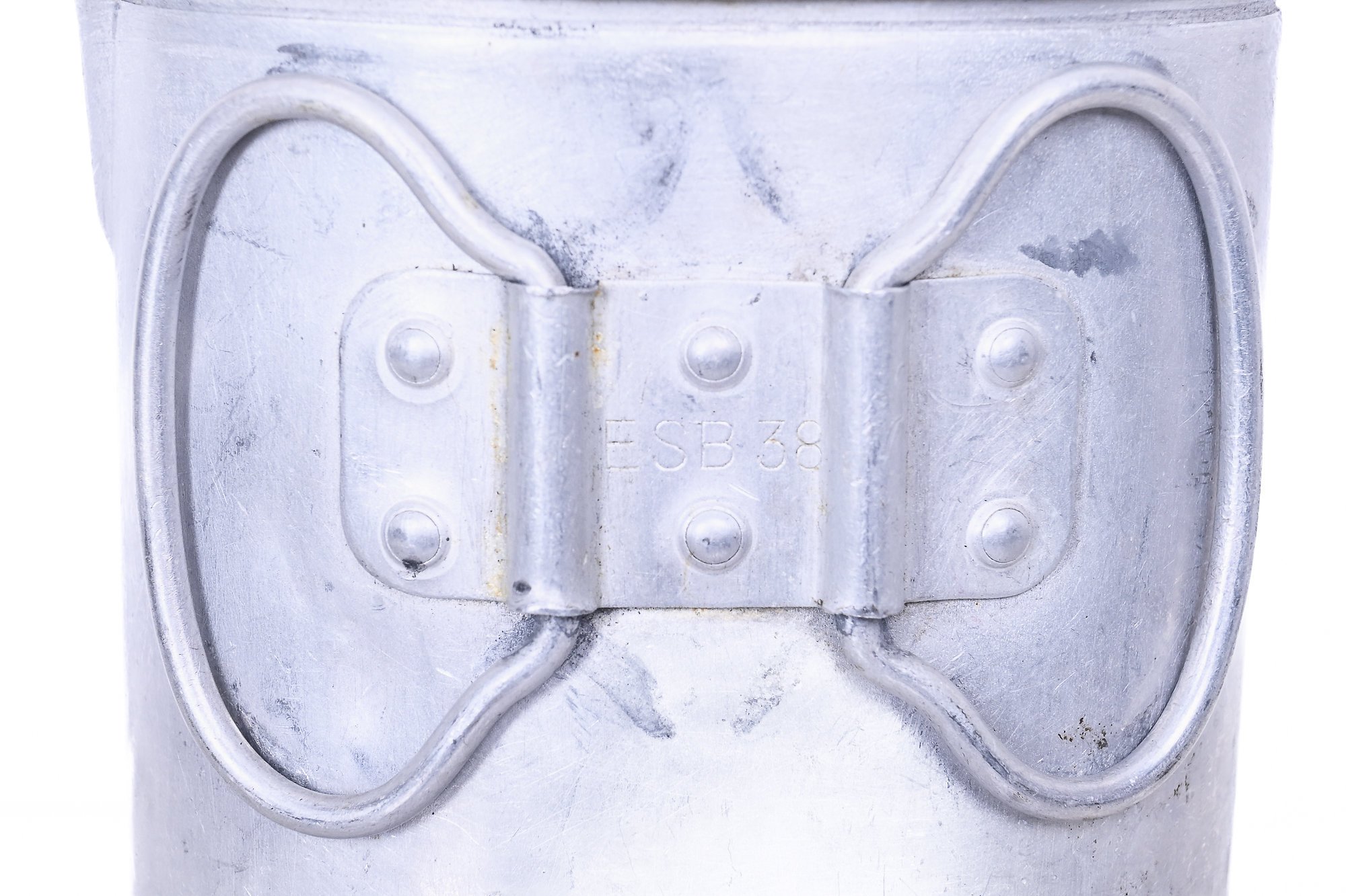 Early WWII aluminum canteen cup. — image 3