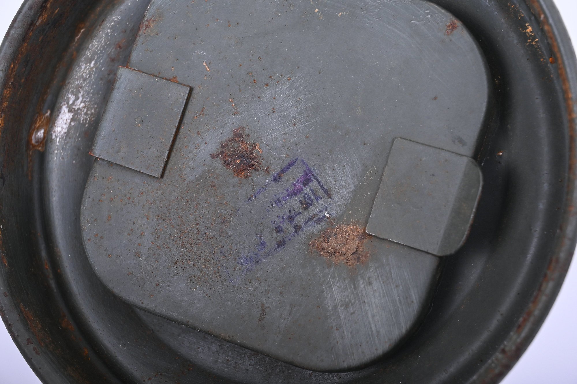 German early gas mask canister — image 3