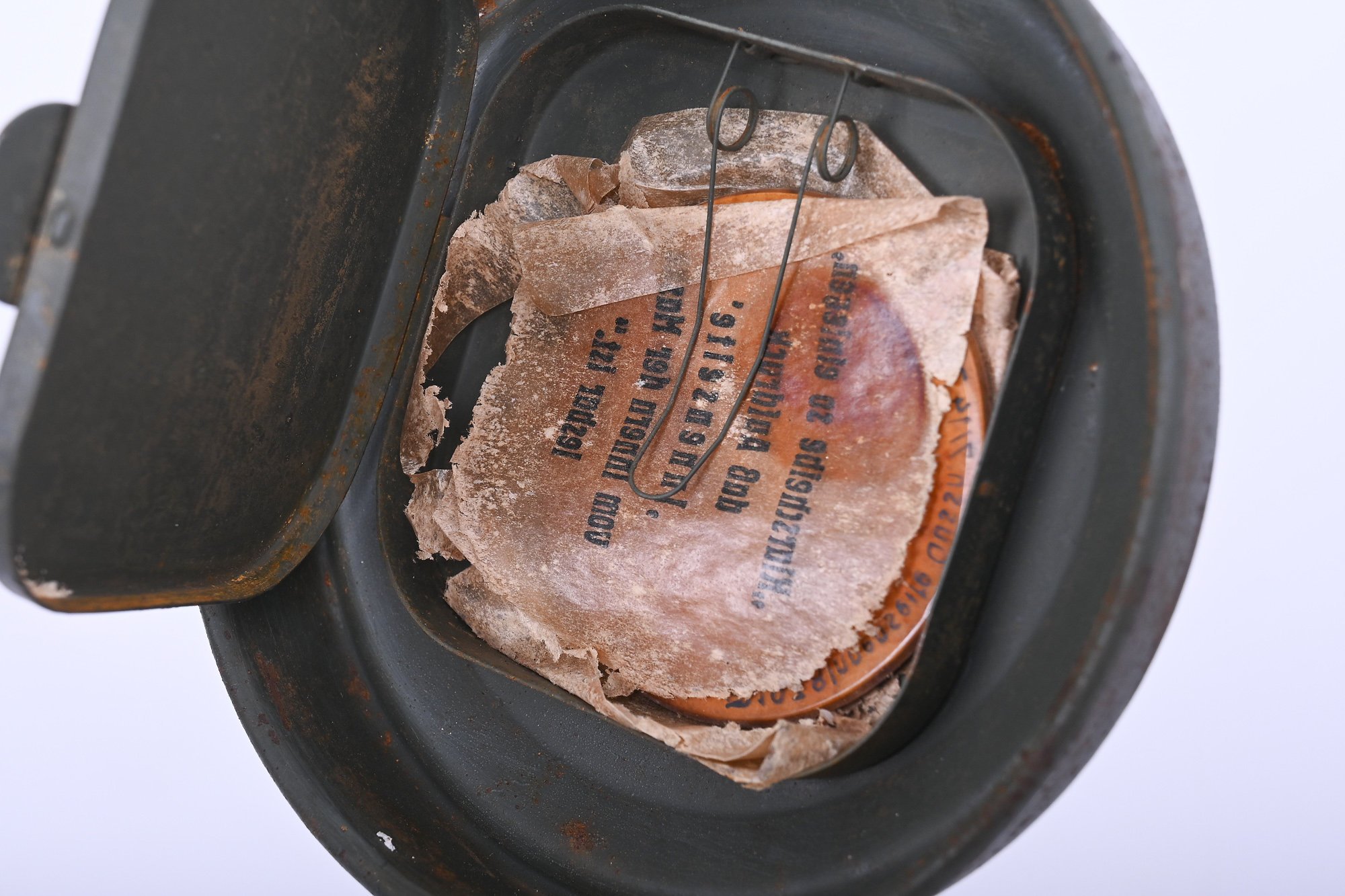 German early gas mask canister — image 4
