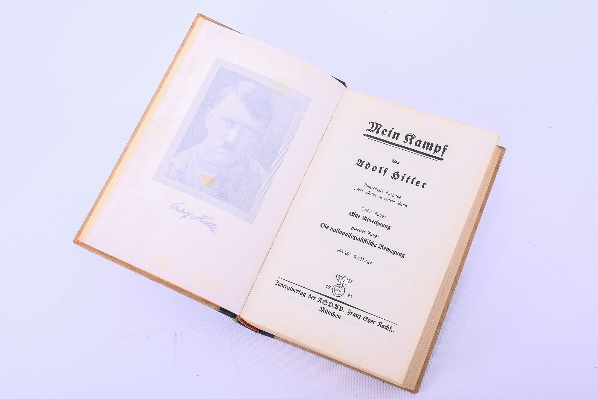 Mein Kampf wedding edition with signature Seys Inquart — image 5