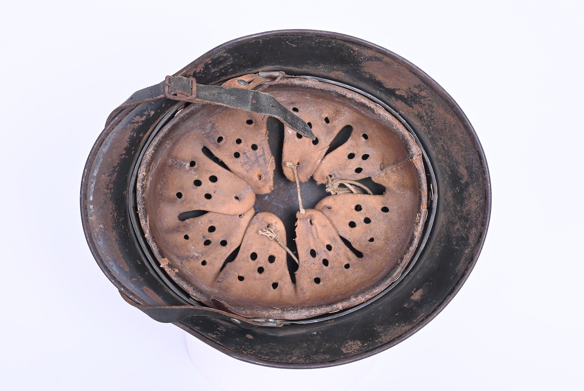 m40 helmet with green camo. — image 6