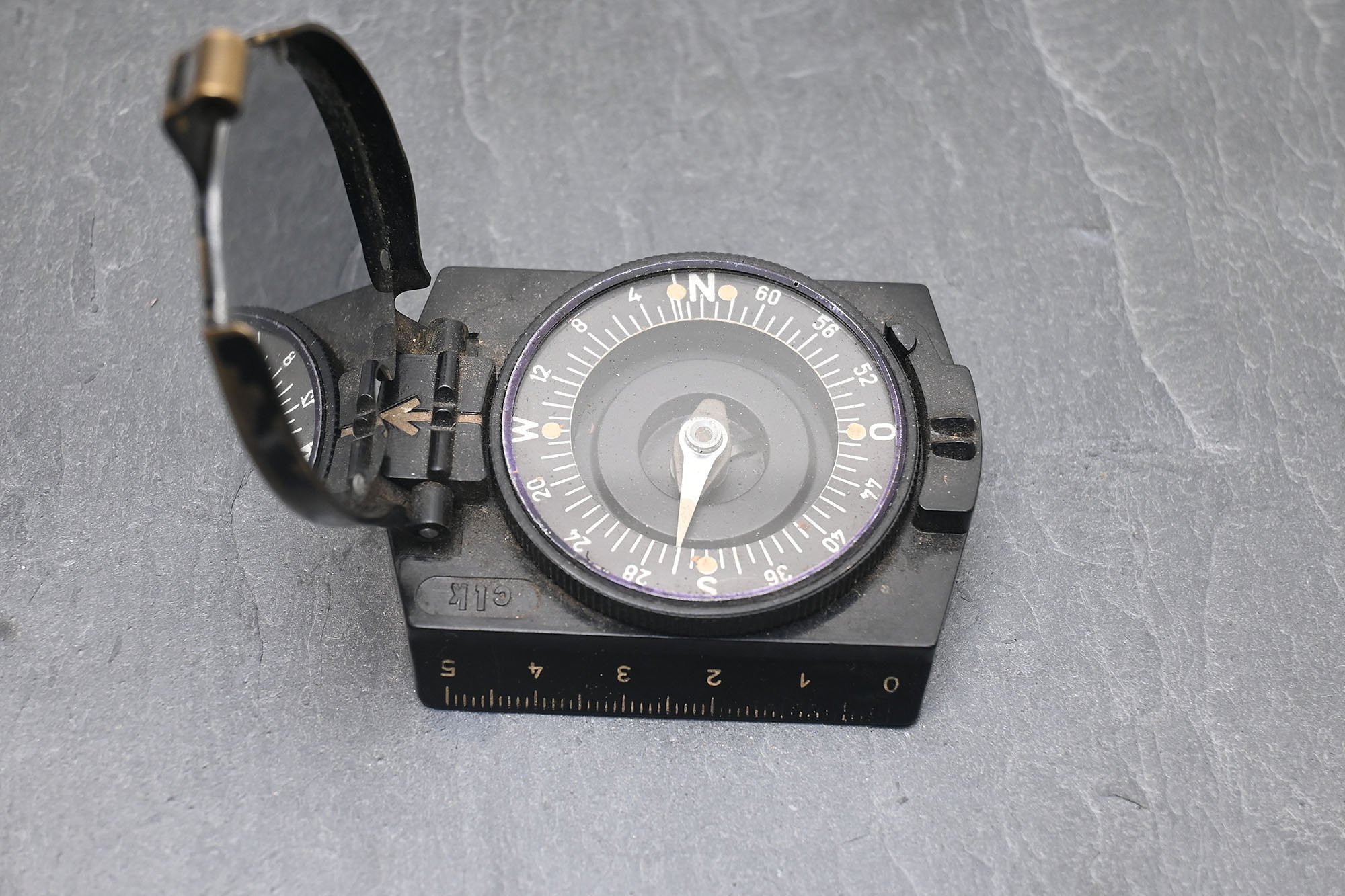 standard Wehrmacht compass — image 2