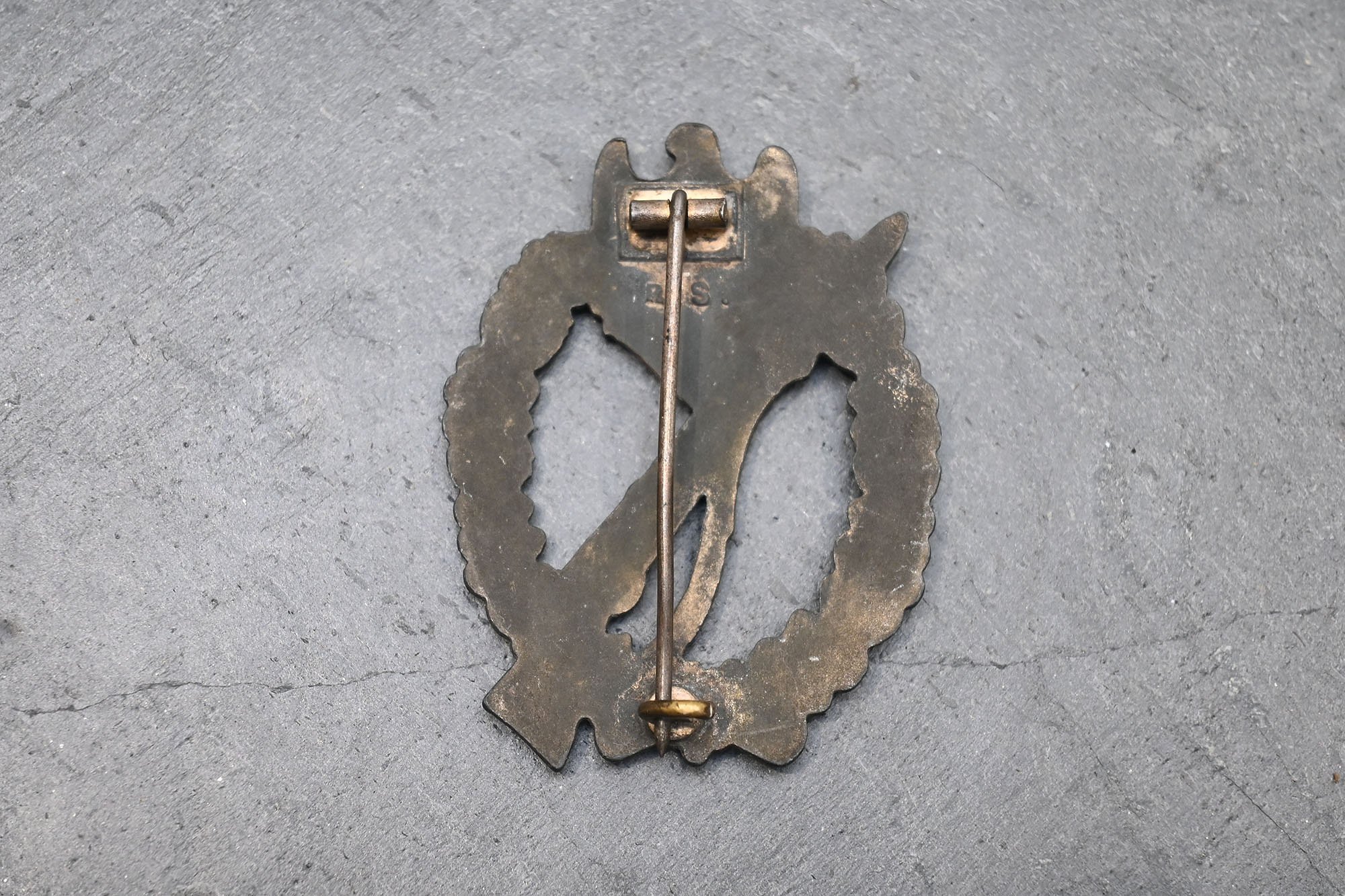 Infantry Badges in Silver with Hersteller 'R.S.' (Rudolf Souval) — image 2