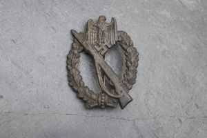 Infantry Badges in Silver with Hersteller 'R.S.' (Rudolf Souval)