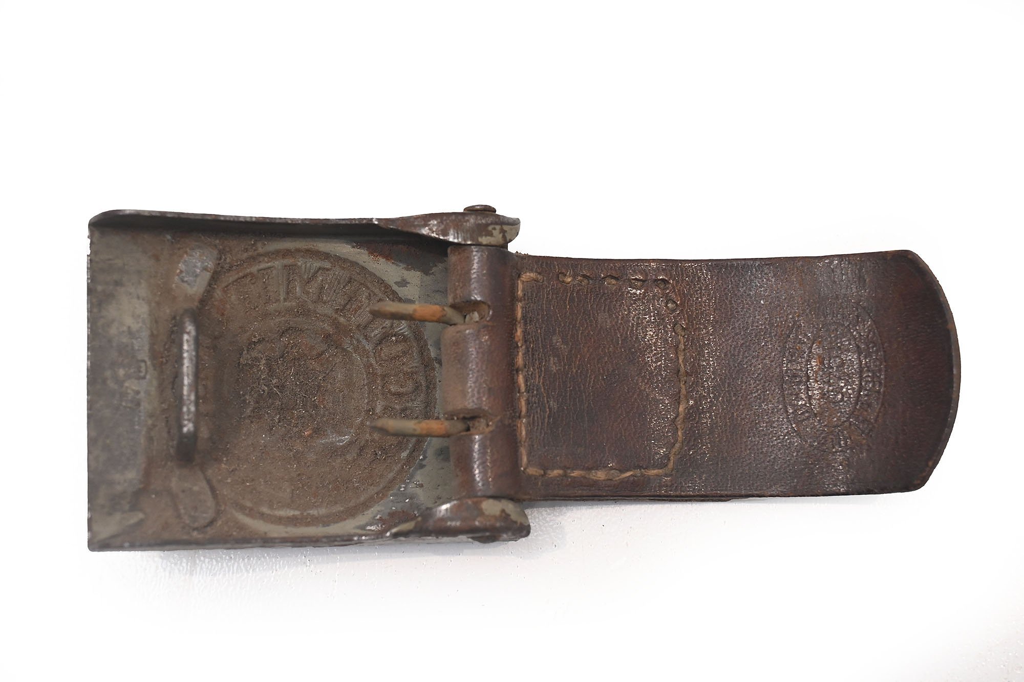 wehrmacht belt and buckle — image 11