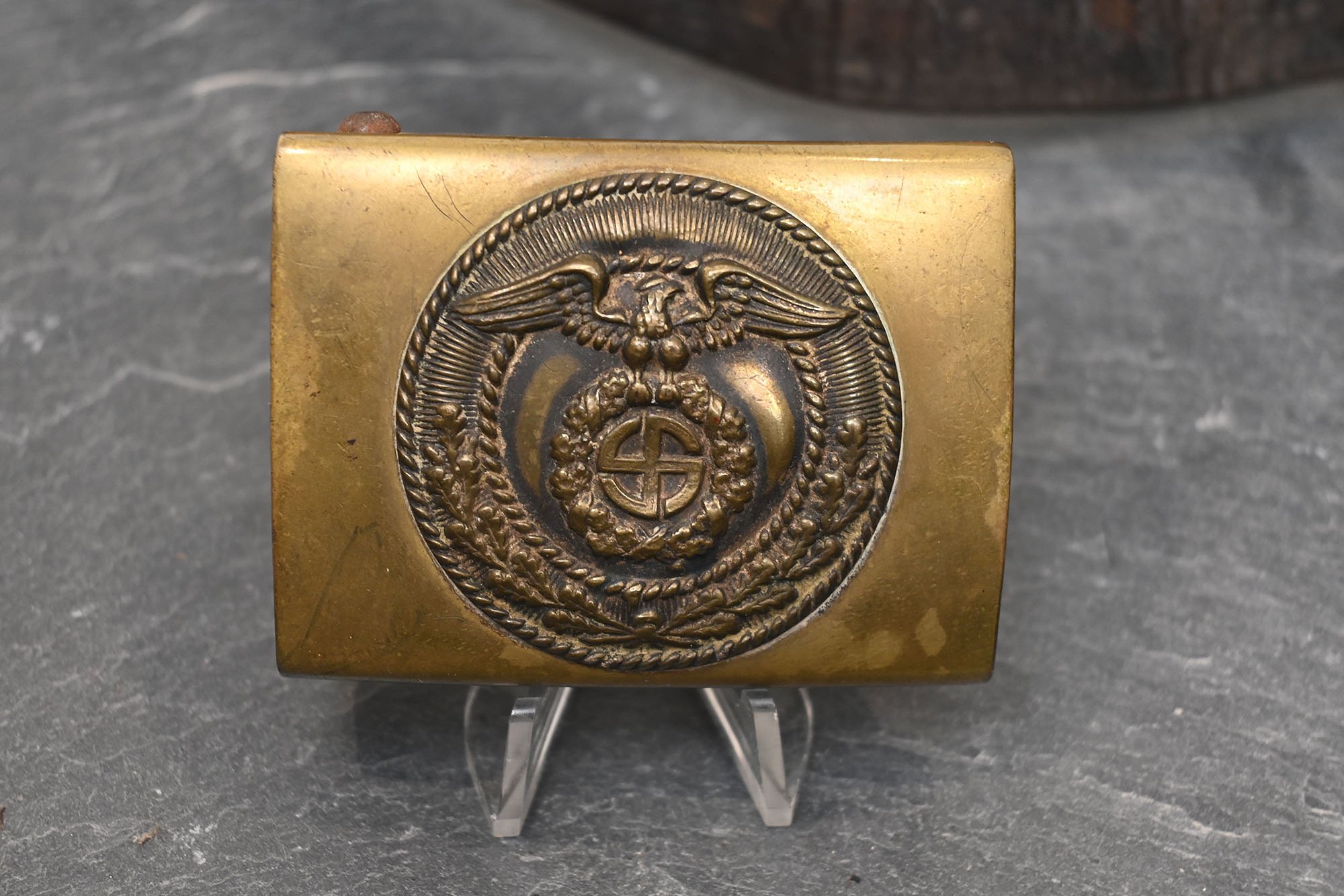 SA couple with lock. — image 2