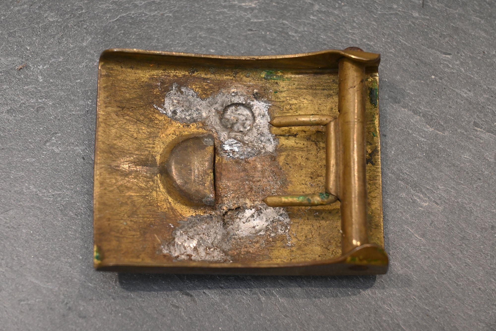 SA couple with lock. — image 3