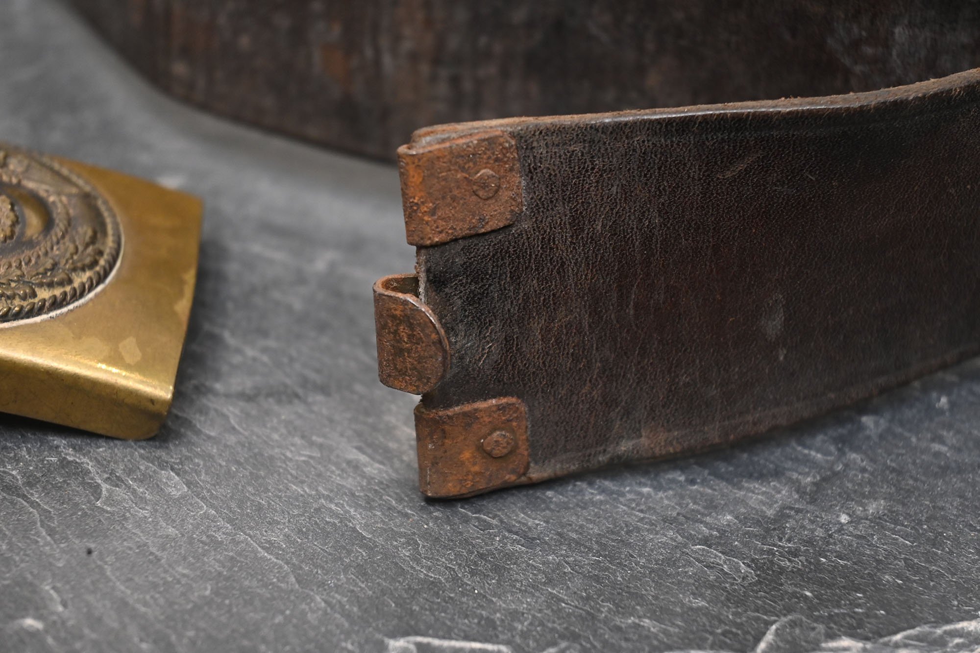 SA couple with lock. — image 7