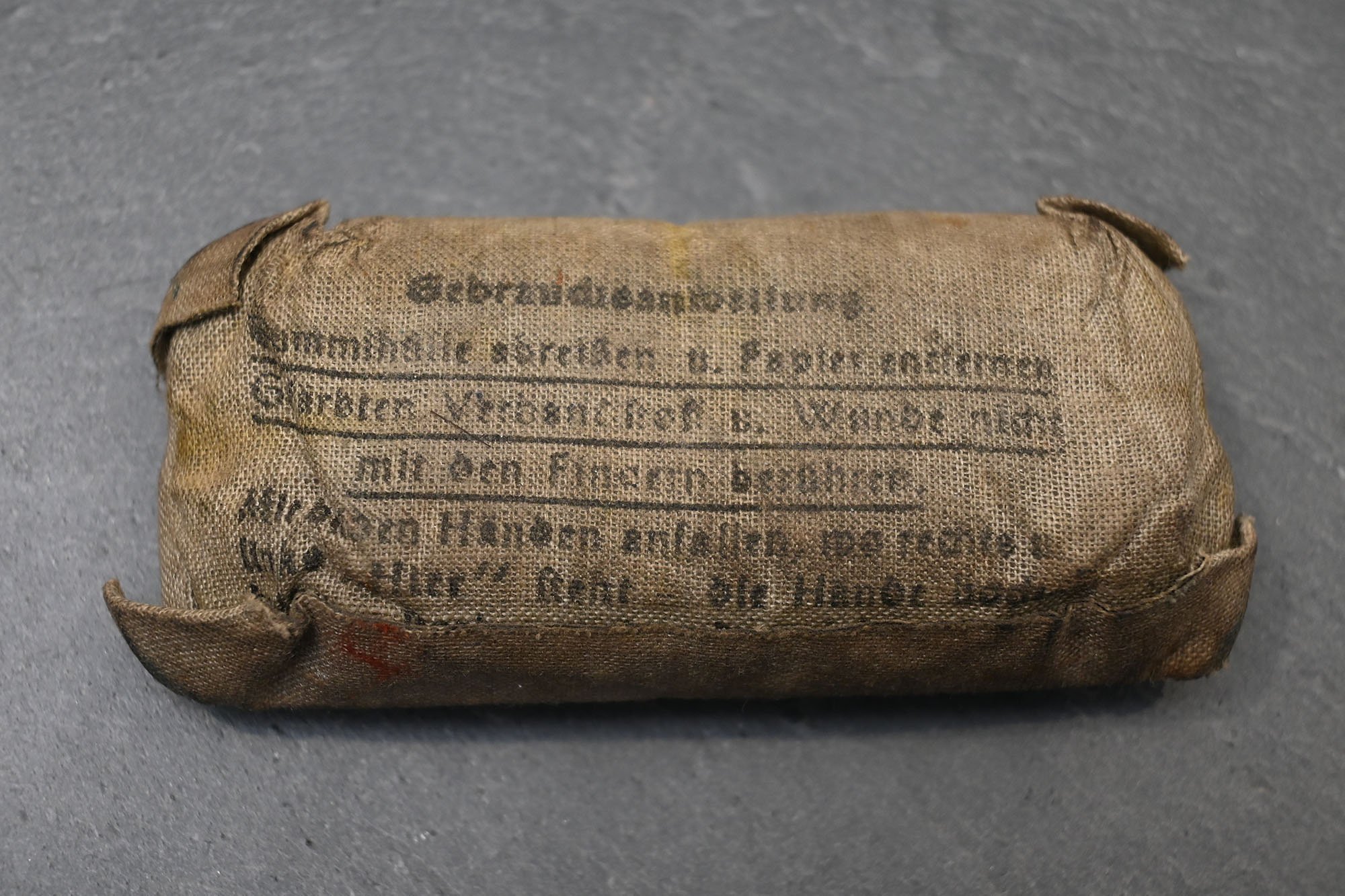 German first aid kit 1943 — image 2