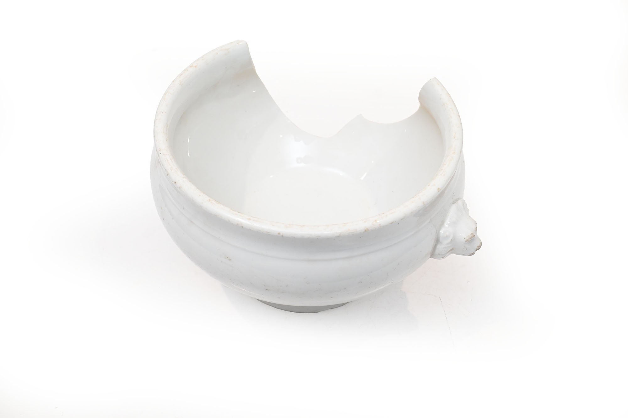 SS soup tureen archaeological find — image 4
