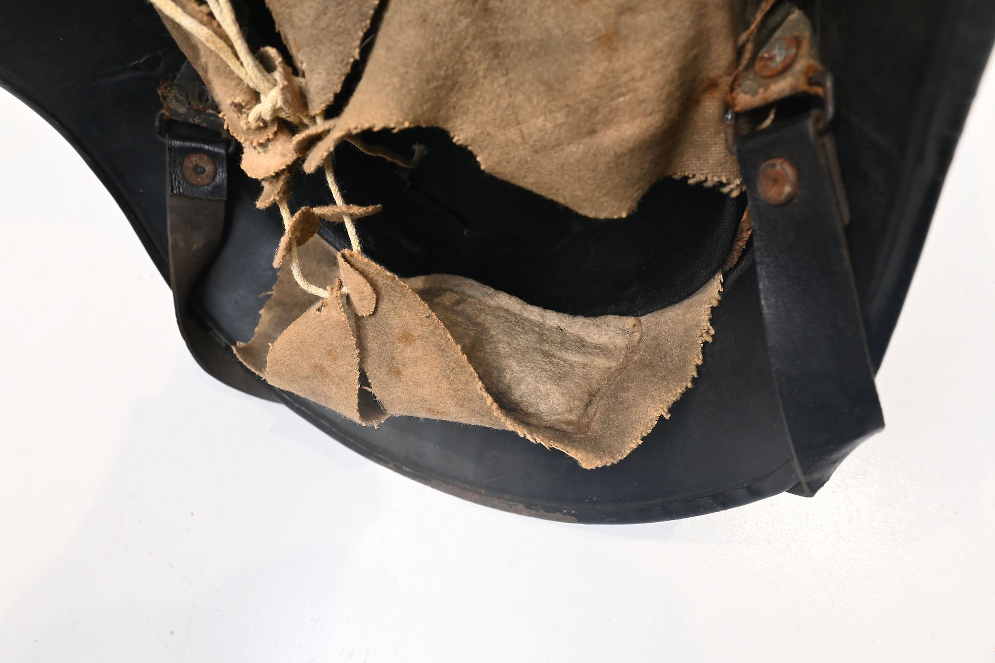 last ditch luftschutz helm — image 11