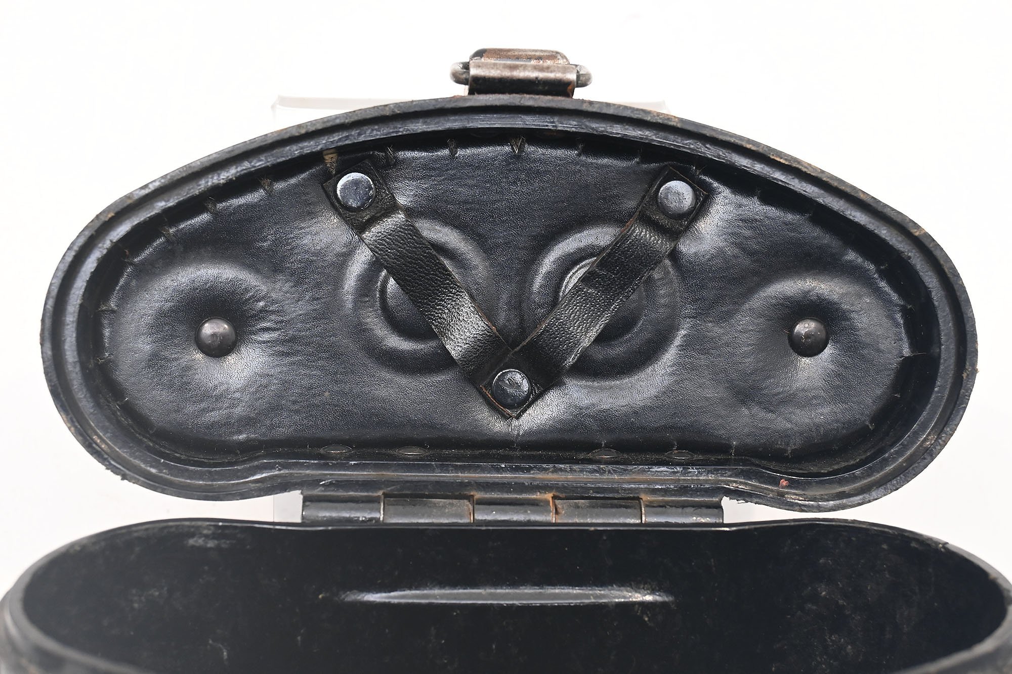 6x30 binoculars bag. — image 9